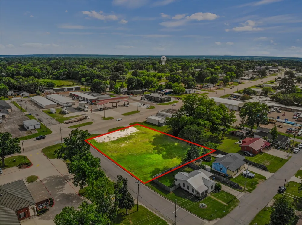 122 W 16th Street Mt Pleasant, TX 75455