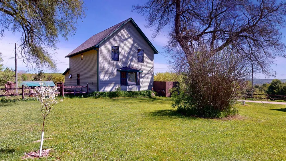8807 Rogers Road South Arm Township, MI 49727