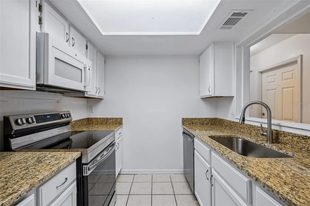 5606 SW 8TH PLACE Gainesville, FL 32607