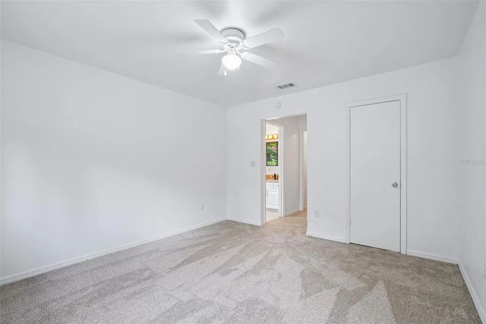 5606 SW 8TH PLACE Gainesville, FL 32607