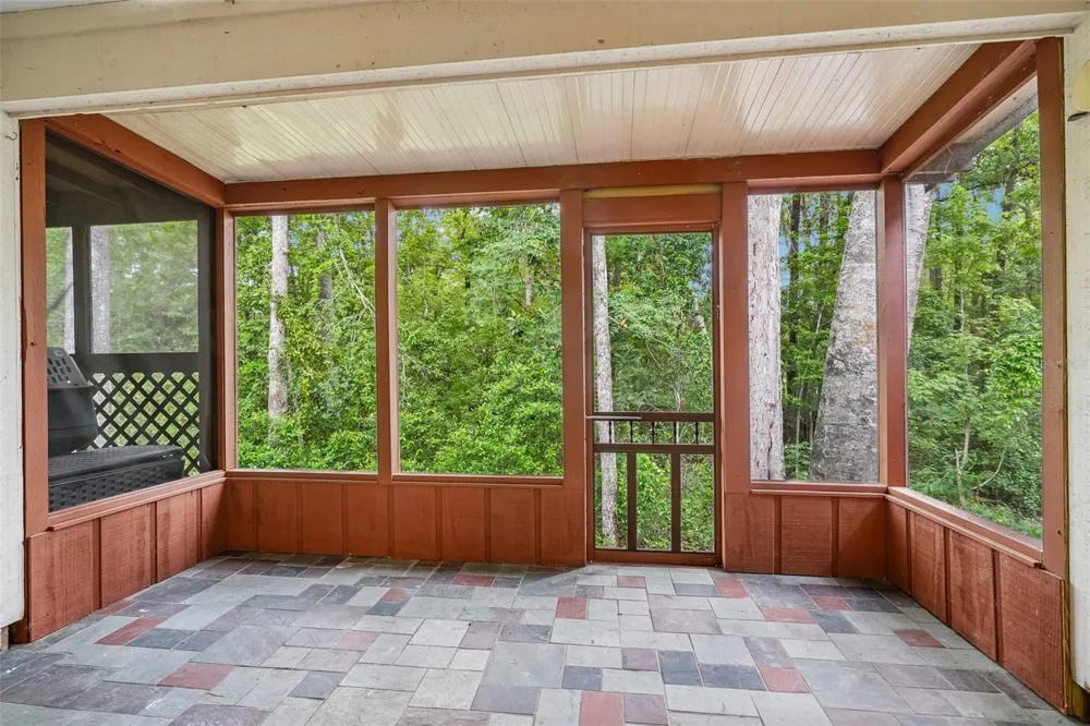 5606 SW 8TH PLACE Gainesville, FL 32607