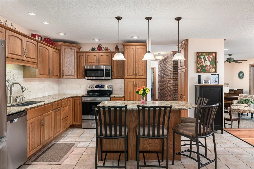 1184 Crescent Hills Drive La Crescent, MN 55947