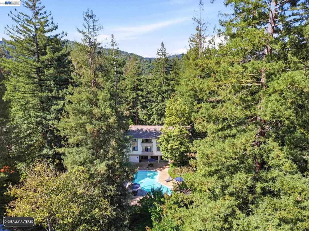 20720 4Th St #3 Saratoga, CA 95070