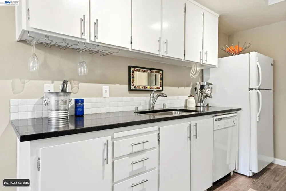 20720 4Th St #3 Saratoga, CA 95070
