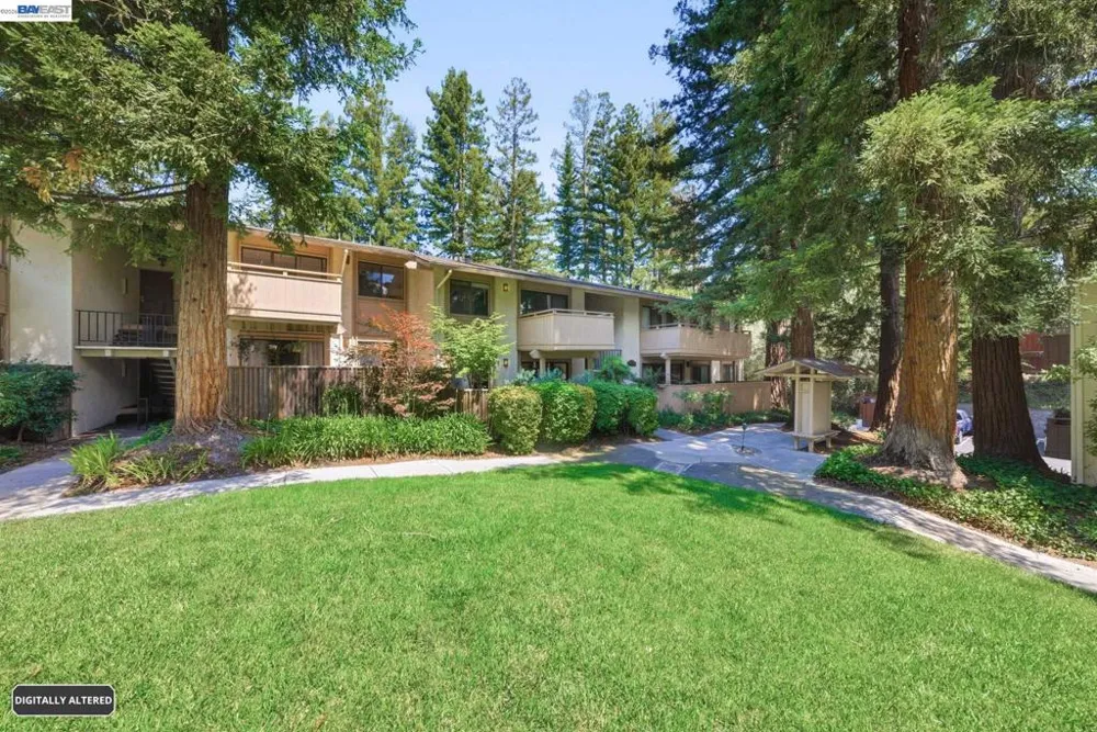 20720 4Th St #3 Saratoga, CA 95070