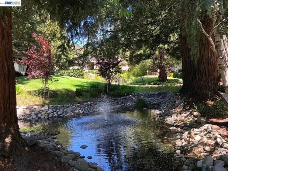 20720 4Th St #3 Saratoga, CA 95070