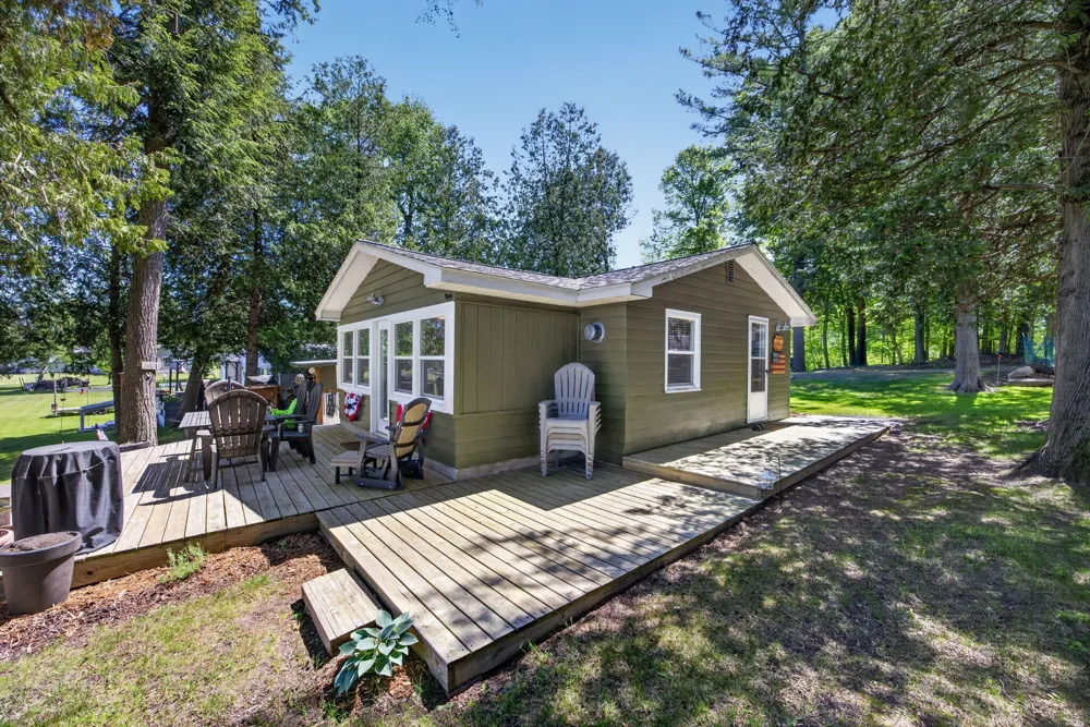 9267 Lake Drive Reed City, MI 49677