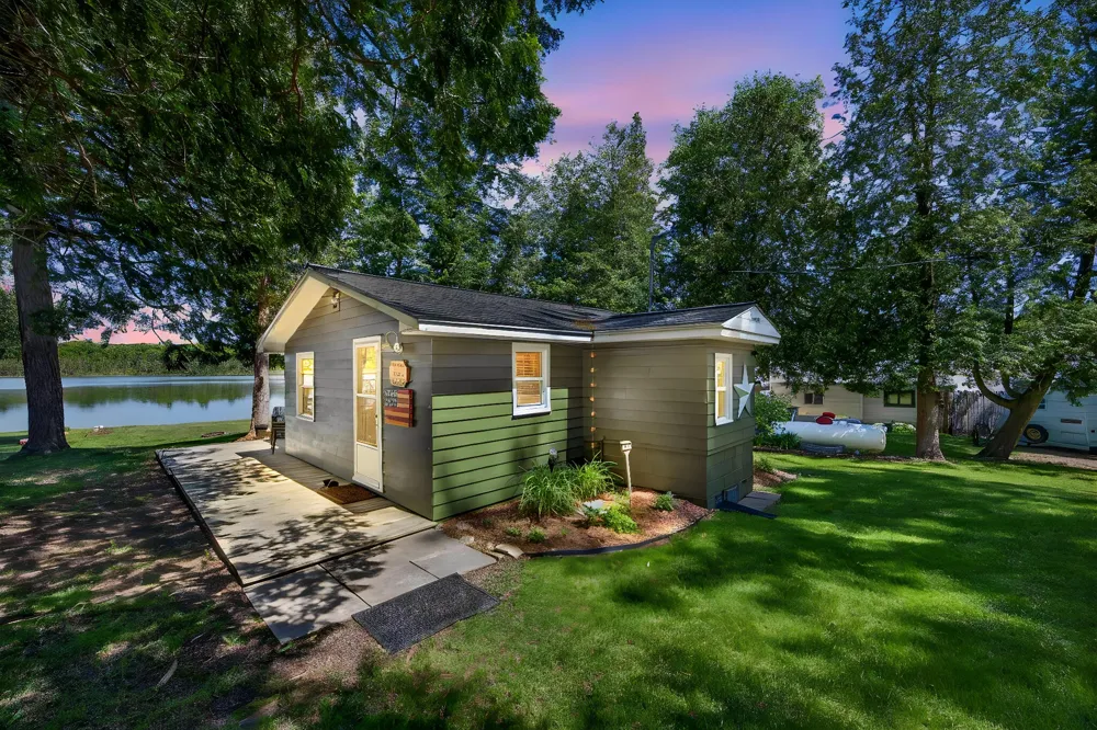 9267 Lake Drive Reed City, MI 49677
