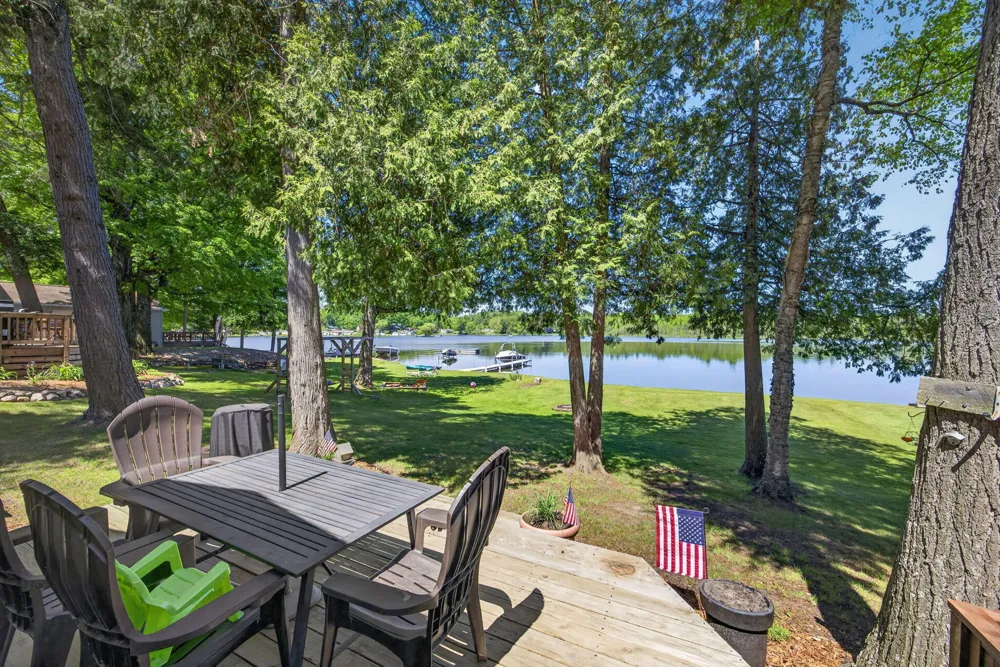 9267 Lake Drive Reed City, MI 49677