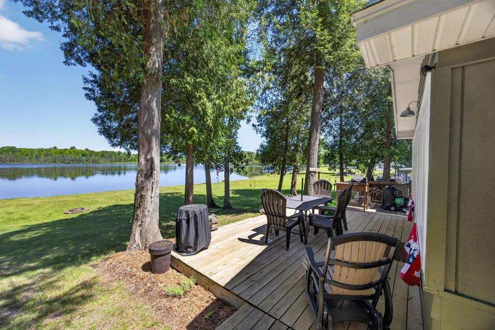 9267 Lake Drive Reed City, MI 49677