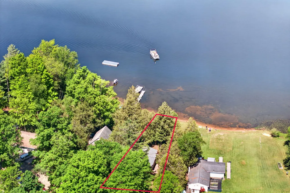 9267 Lake Drive Reed City, MI 49677
