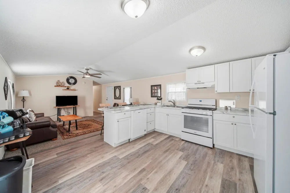 80 Sterling Adrian, MI 49221