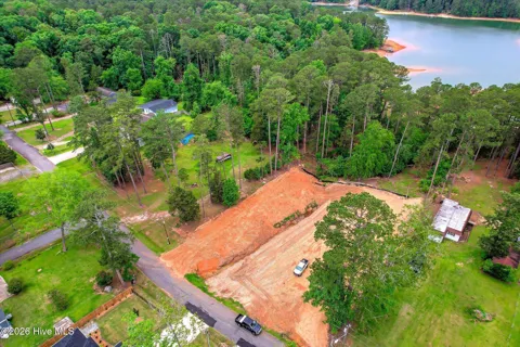 7971 Lakeside Drive