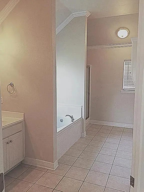 6011 Jason Bossier City, LA 71111