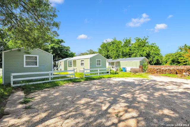 686 State Highway 173 Bandera, TX 78003
