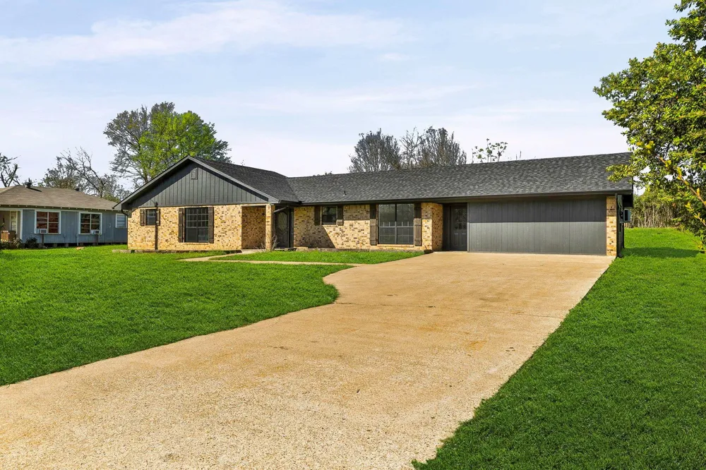 407 Quincy Avenue Alto, TX 75925