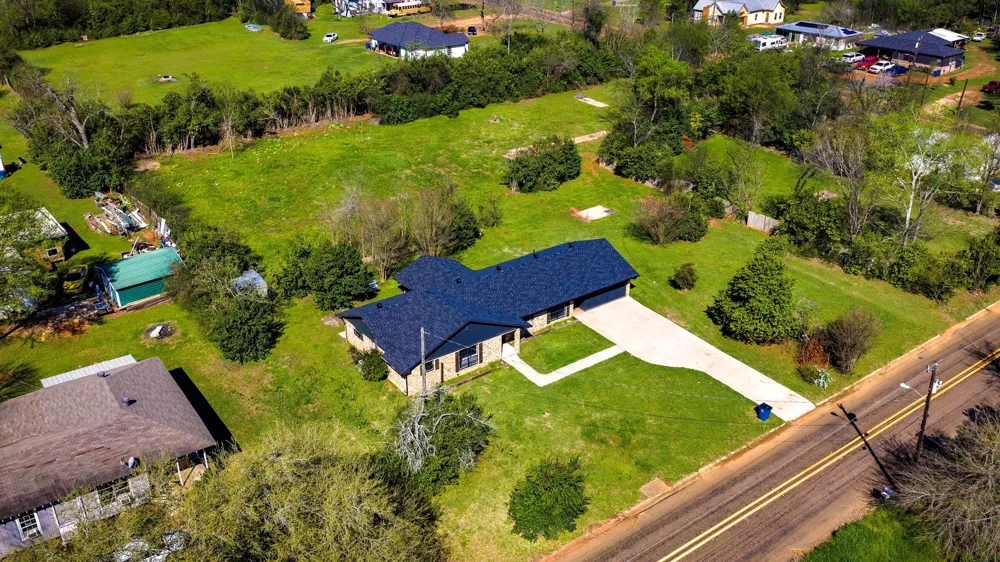 407 Quincy Avenue Alto, TX 75925