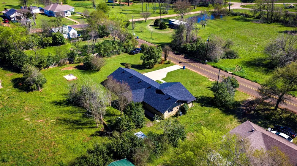407 Quincy Avenue Alto, TX 75925