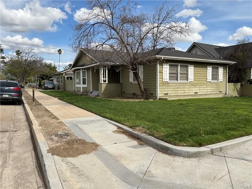 3297 Pershing San Bernardino, CA 92405