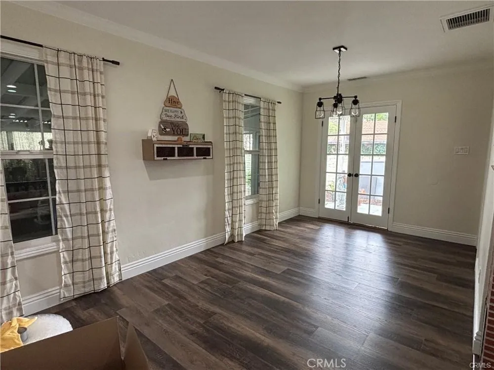 3297 Pershing San Bernardino, CA 92405