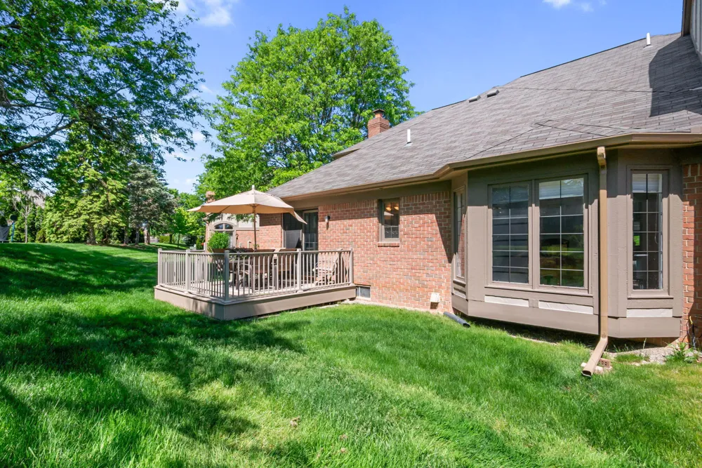 54661 Bellingham Drive Shelby Charter Township, MI 48316