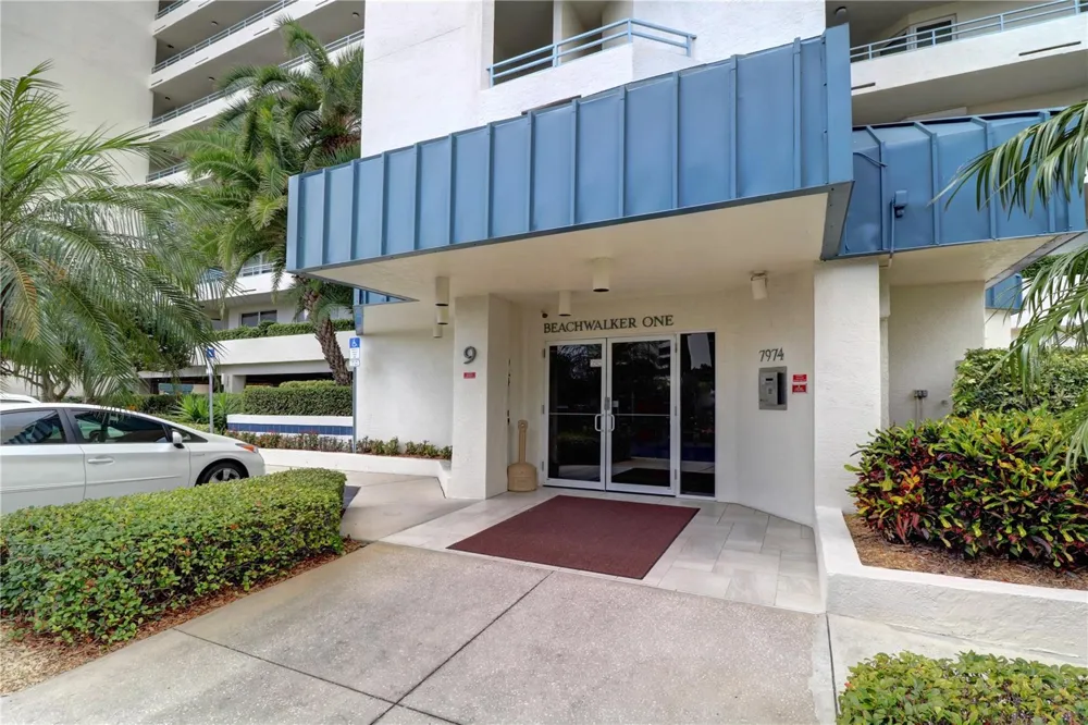 7974 SAILBOAT KEY BOULEVARD S #701 South Pasadena, FL 33707
