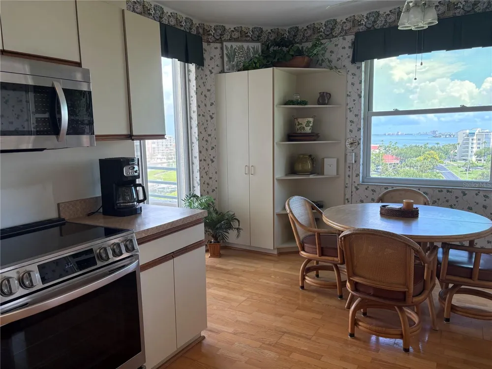 7974 SAILBOAT KEY BOULEVARD S #701 South Pasadena, FL 33707