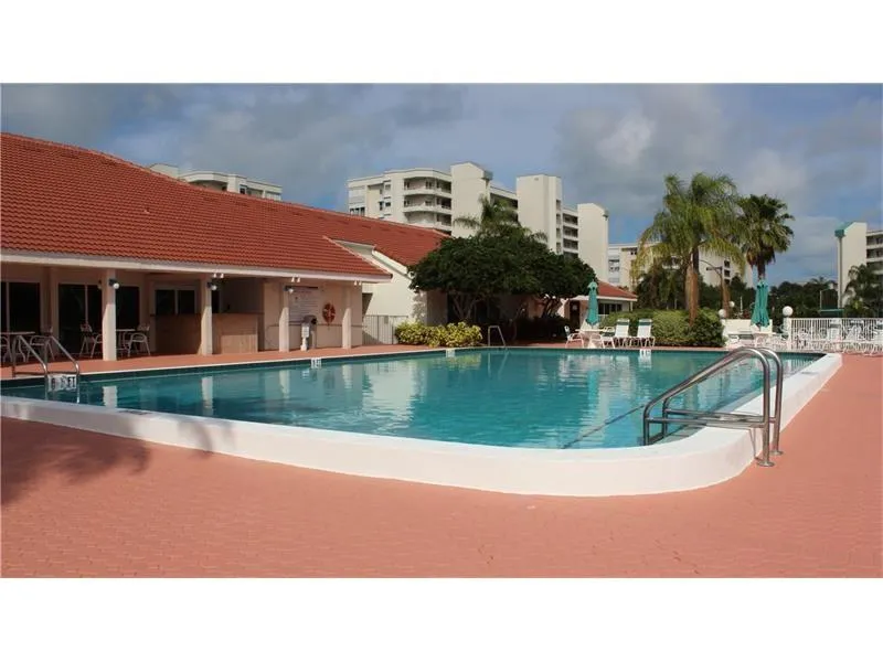 7974 SAILBOAT KEY BOULEVARD S #701 South Pasadena, FL 33707