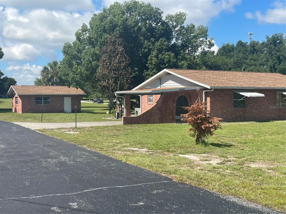 4691 CR 118 Wildwood, FL 34785