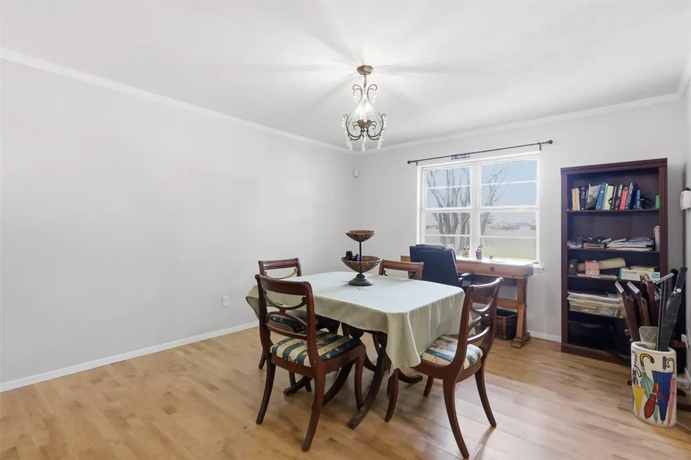6104 Cliffside Drive Edgecliff Village, TX 76134