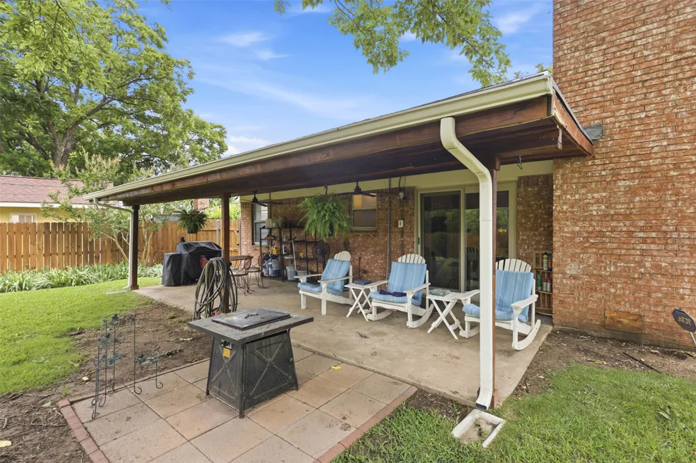 6104 Cliffside Drive Edgecliff Village, TX 76134