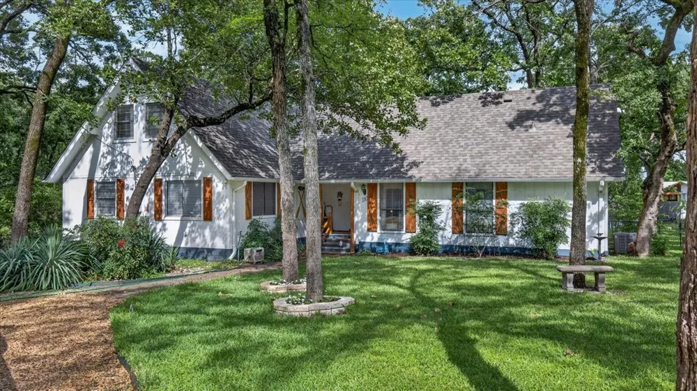 110 Punto Pescador Gun Barrel City, TX 75156