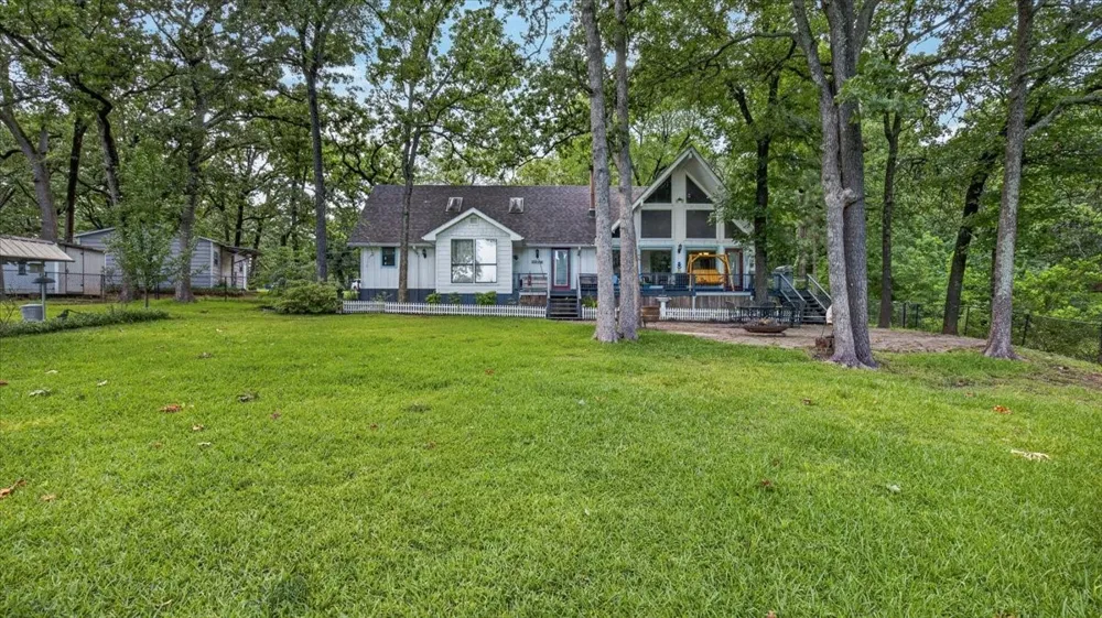 110 Punto Pescador Gun Barrel City, TX 75156