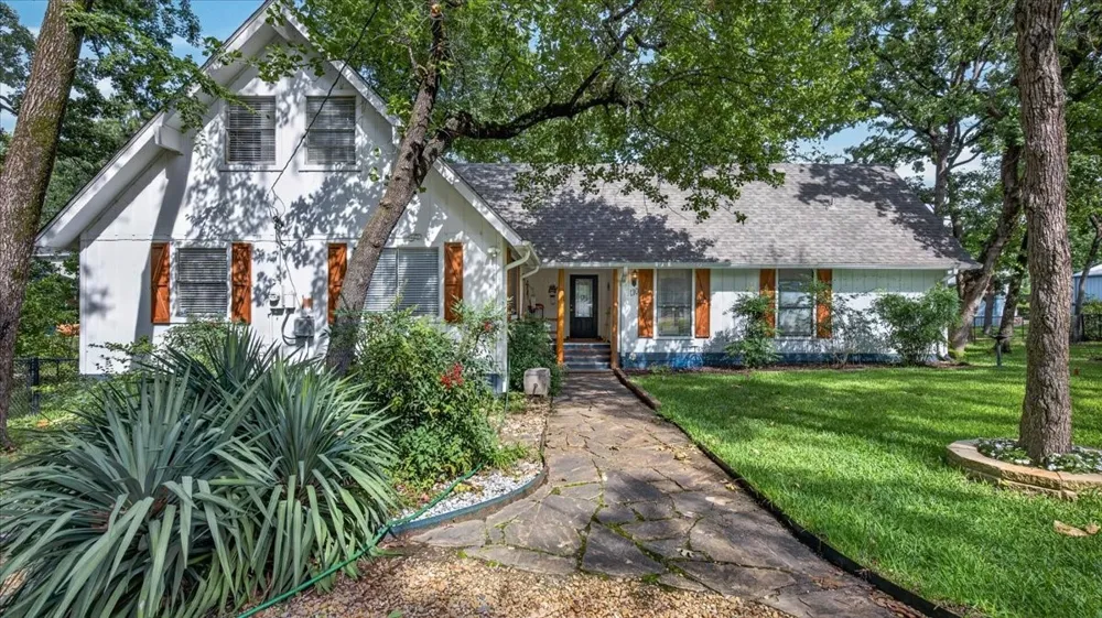 110 Punto Pescador Gun Barrel City, TX 75156