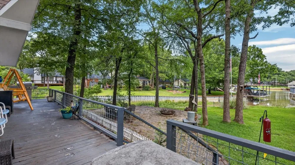 110 Punto Pescador Gun Barrel City, TX 75156