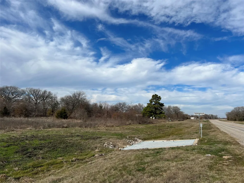 Fm 897 Telephone, TX 75488