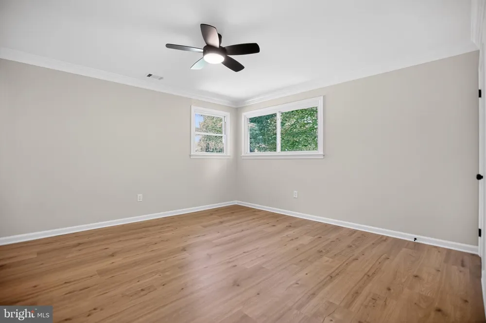 8600 WASHINGTON AVENUE Alexandria, VA 22309