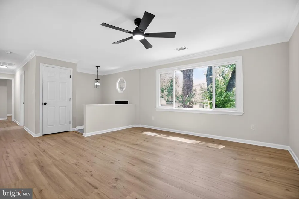 8600 WASHINGTON AVENUE Alexandria, VA 22309