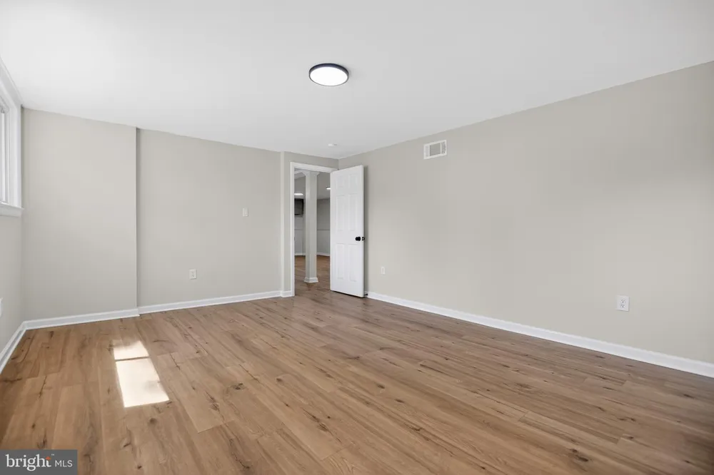 8600 WASHINGTON AVENUE Alexandria, VA 22309