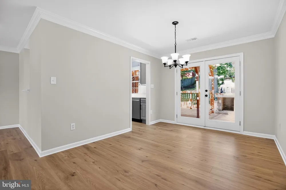 8600 WASHINGTON AVENUE Alexandria, VA 22309