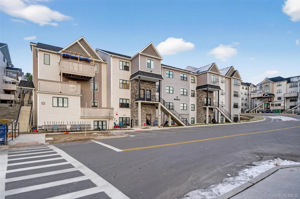 3 melitz #201 Monroe, NY 10950