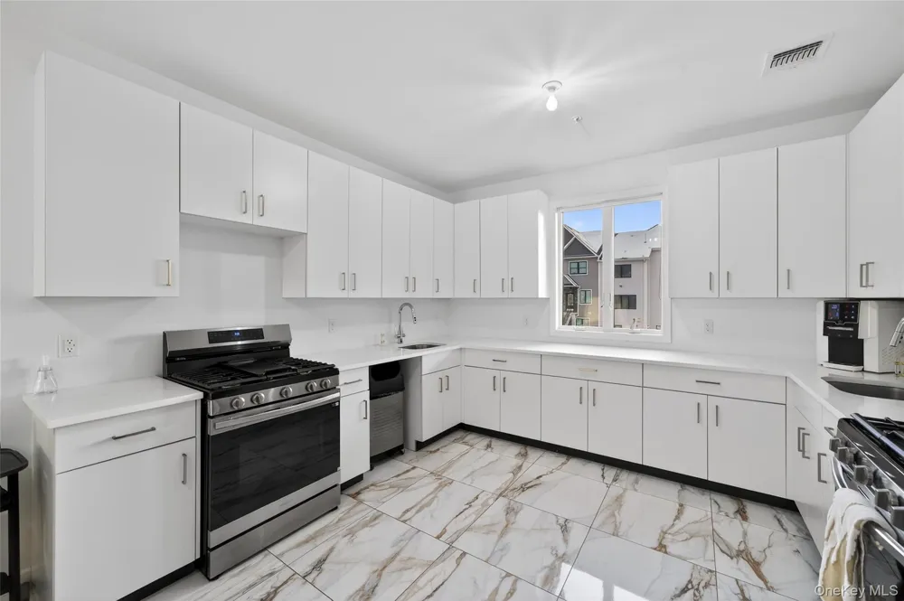 3 melitz #201 Monroe, NY 10950