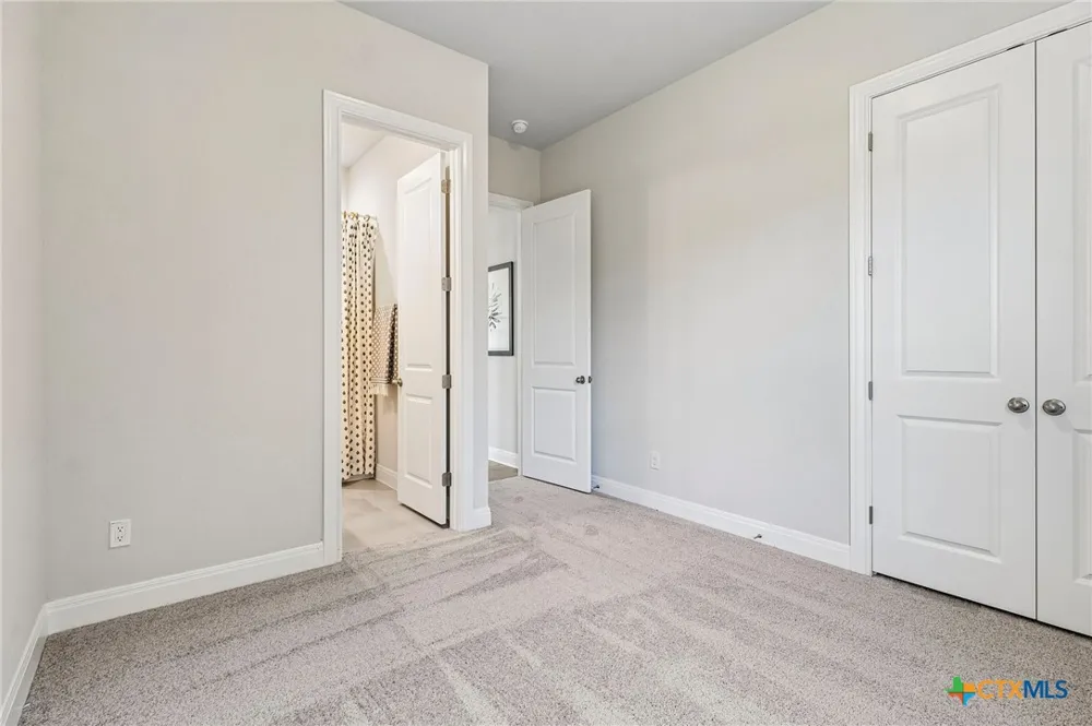 310 Prickly Poppy Loop Kyle, TX 78640