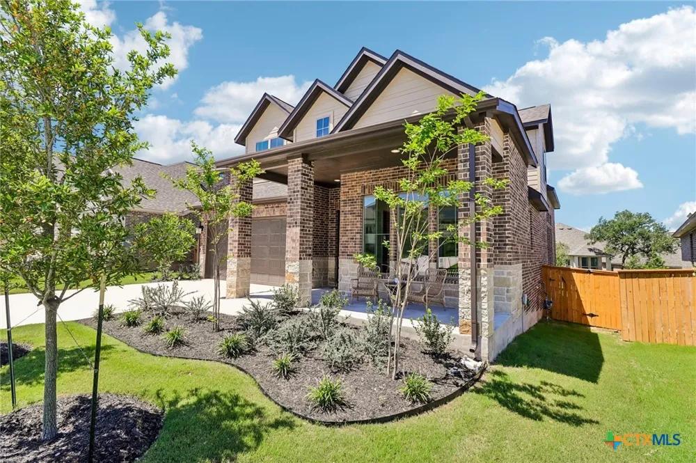310 Prickly Poppy Loop Kyle, TX 78640