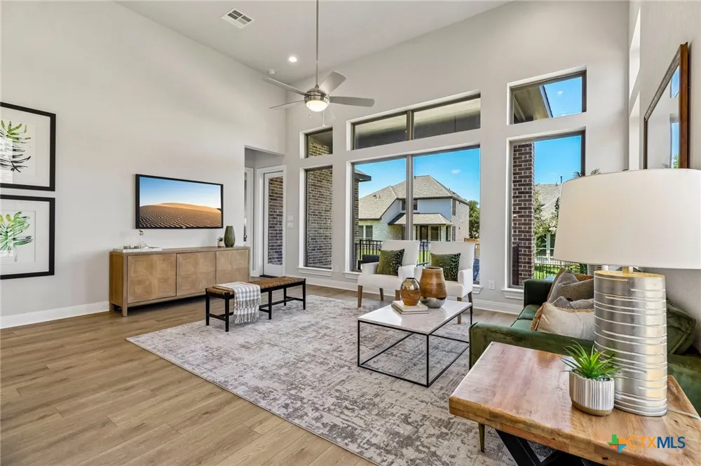 310 Prickly Poppy Loop Kyle, TX 78640