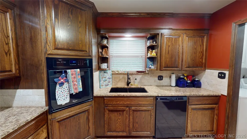 1005 S Broadway Ada, OK 74820