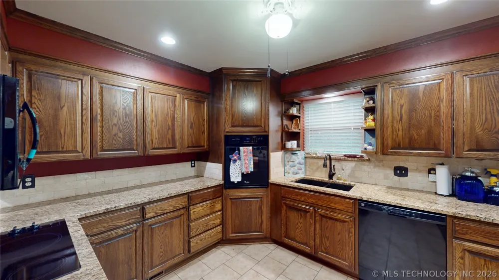 1005 S Broadway Ada, OK 74820