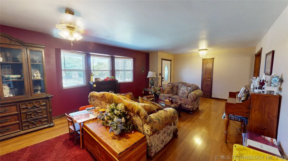 1005 S Broadway Ada, OK 74820