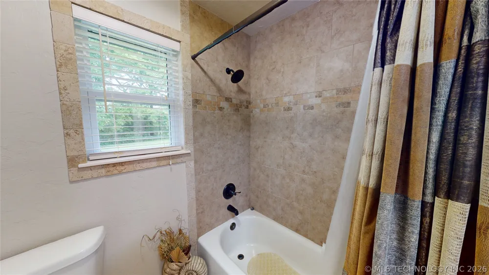 1005 S Broadway Ada, OK 74820