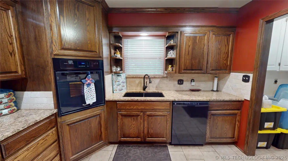 1005 S Broadway Ada, OK 74820